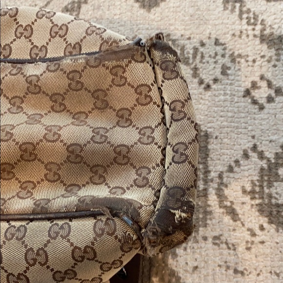 Gucci diaper /messenger bag - Picture 3 of 5